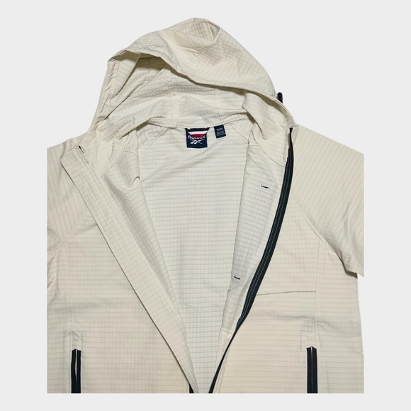 Reebok Men's Cream Hooded Performance Jacket size M Windbreaker lightweight New - Picture 12 of 14